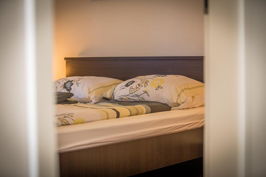 Apartments Kati Оміш Екстер'єр фото